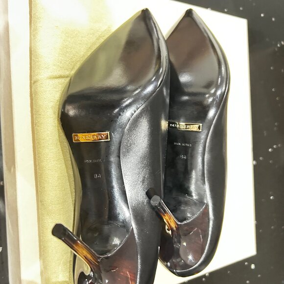 Burberry black leather pointed toe pumps size 39 - Picture 6 of 8